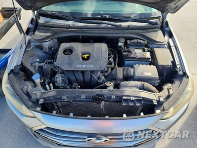 Zdjęcie 11 z 12 samochodu: 2017 HYUNDAI ELANTRA SE VIN:5NPD74LF6HH197372 - miniatura