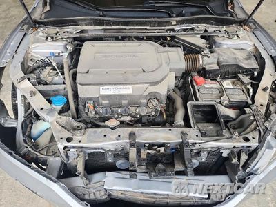 Zdjęcie 11 z 12 samochodu: 2016 HONDA ACCORD TOURING VIN:1HGCR3F93GA027189 - miniatura