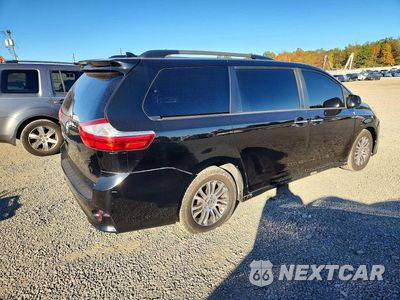 Trzecie zdjęcie samochodu z tyłu: 2019 TOYOTA SIENNA XLE 8-PASSENGER VIN:5TDYZ3DC1KS990008 - miniatura