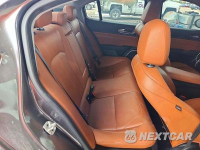 Zdjęcie 10 z 12 samochodu: 2019 ALFA ROMEO GIULIA VIN:ZARFAMANXK7599319 - miniatura
