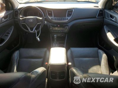 Zdjęcie 8 z 14 samochodu: 2016 HYUNDAI TUCSON LIMITED VIN:KM8J3CA20GU108999 - miniatura