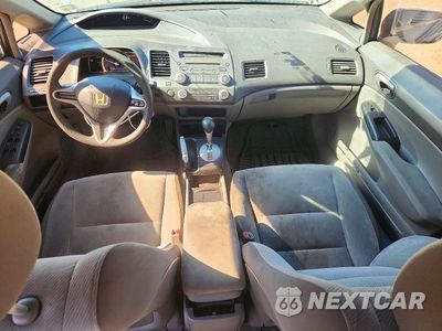 Zdjęcie 8 z 12 samochodu: 2010 HONDA CIVIC LX VIN:2HGFA1F55AH535629 - miniatura