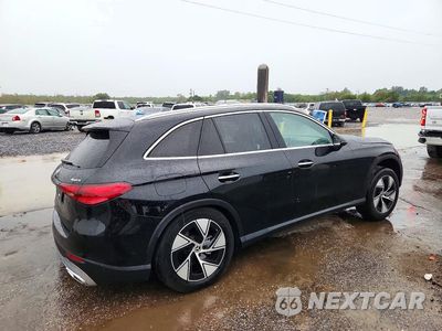 Trzecie zdjęcie samochodu z tyłu: 2024 MERCEDES-BENZ GLC 300 4MATIC VIN:W1NKM4HB6RF142012 - miniatura