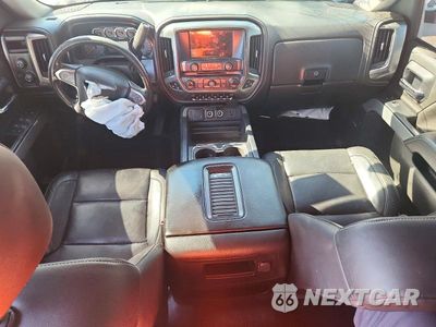 Zdjęcie 8 z 12 samochodu: 2018 CHEVROLET SILVERADO K1500 LTZ VIN:3GCUKSEC0JG646145 - miniatura