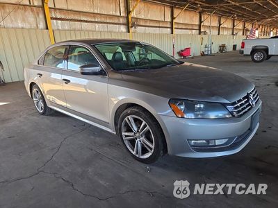 Czwarte zdjęcie samochodu z boku: 2014 VOLKSWAGEN PASSAT SEL VIN:1VWCN7A39EC045974 - miniatura