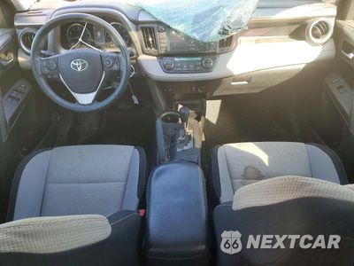 Zdjęcie 8 z 13 samochodu: 2016 TOYOTA RAV4 XLE VIN:2T3RFREV1GW518476 - miniatura