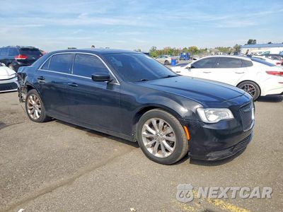 Czwarte zdjęcie samochodu z boku: 2019 CHRYSLER 300 TOURING VIN:2C3CCARG0KH573414 - miniatura