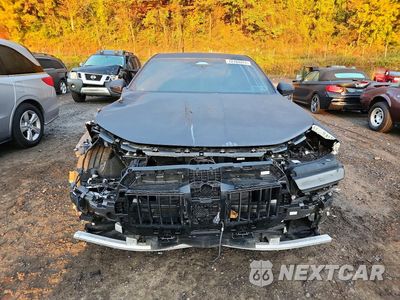 Piąte zdjęcie samochodu w środku: 2025 BMW 740 XI VIN:WBA33EH05SCV89275 - miniatura