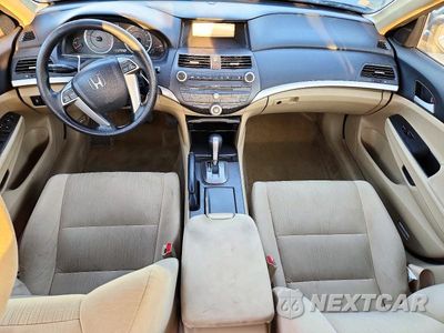 Zdjęcie 8 z 12 samochodu: 2011 HONDA ACCORD LX VIN:1HGCP2F33BA128592 - miniatura
