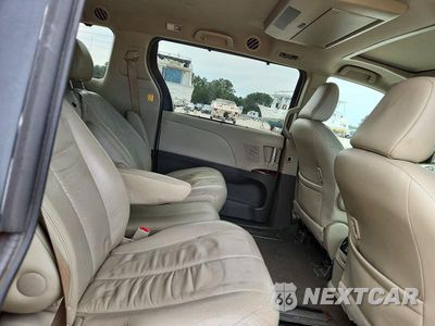 Zdjęcie 11 z 13 samochodu: 2011 TOYOTA SIENNA XLE 8-PASSENGER VIN:5TDYK3DC3BS004613 - miniatura