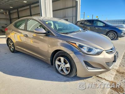 Czwarte zdjęcie samochodu z boku: 2015 HYUNDAI ELANTRA SE VIN:5NPDH4AE3FH576396 - miniatura