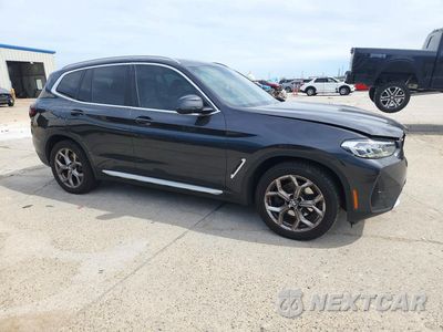 Czwarte zdjęcie samochodu z boku: 2022 BMW X3 SDRIVE30I VIN:WBX47DP01NN187577 - miniatura