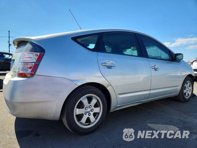 Trzecie zdjęcie samochodu z tyłu: 2004 TOYOTA PRIUS BASE VIN:JTDKB20U740081280 - miniatura