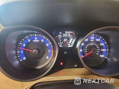 Zdjęcie 9 z 12 samochodu: 2013 HYUNDAI ELANTRA GLS VIN:5NPDH4AE1DH196731 - miniatura