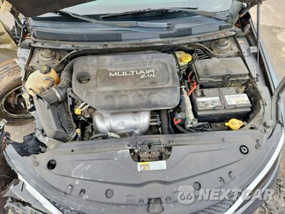 Zdjęcie 11 z 12 samochodu: 2015 CHRYSLER 200 C VIN:1C3CCCCBXFN584958 - miniatura
