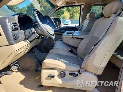 Zdjęcie 7 z 13 samochodu: 2006 FORD F250 SUPER DUTY VIN:1FTSX21P66EA58122 - miniatura