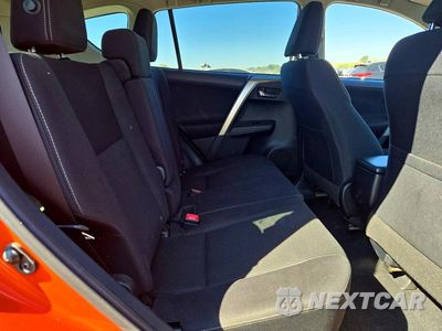 Zdjęcie 11 z 13 samochodu: 2015 TOYOTA RAV4 XLE VIN:JTMRFREV4FD159605 - miniatura