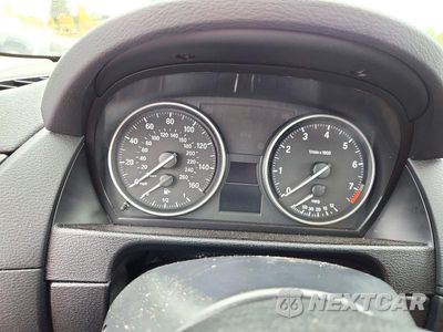 Zdjęcie 9 z 12 samochodu: 2013 BMW X1 SDRIVE28I VIN:WBAVM1C52DVW42233 - miniatura