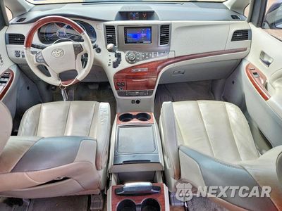 Zdjęcie 8 z 13 samochodu: 2014 TOYOTA SIENNA LIMITED 7-PASSENGER VIN:5TDYK3DC3ES469509 - miniatura