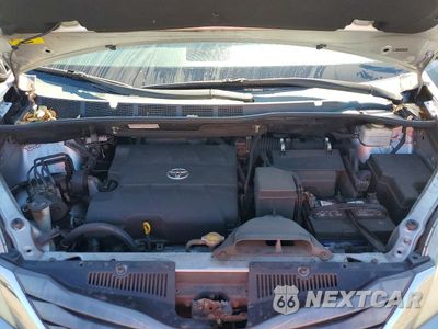 Zdjęcie 12 z 13 samochodu: 2011 TOYOTA SIENNA XLE 8-PASSENGER VIN:5TDYK3DC8BS175101 - miniatura