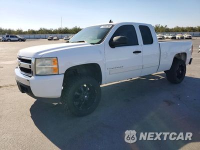 2008 CHEVROLET SILVERADO C1500 2GCEC19C981131234 - główne zdjęcie licytacji z USA - miniatura