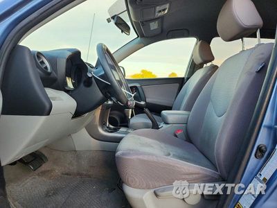 Zdjęcie 7 z 13 samochodu: 2008 TOYOTA RAV4 BASE VIN:JTMBD33V486067196 - miniatura