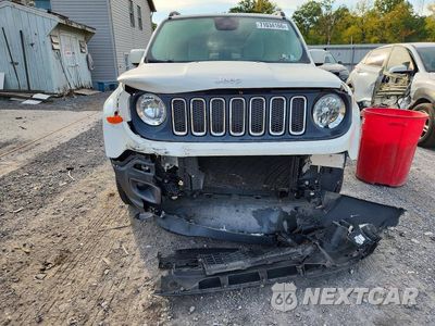 Piąte zdjęcie samochodu w środku: 2015 JEEP RENEGADE LATITUDE VIN:ZACCJBBT0FPB67580 - miniatura