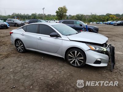 Czwarte zdjęcie samochodu z boku: 2019 NISSAN ALTIMA SR VIN:1N4BL4CW2KN325509 - miniatura