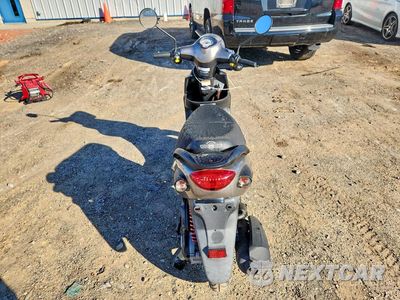 Czwarte zdjęcie samochodu z boku: 2017 GENUINE SCOOTER CO. BUDDY 50 VIN:RFVPAP5AXH1120728 - miniatura