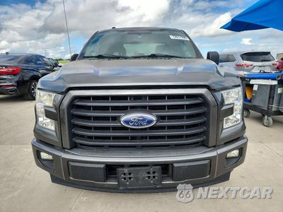 Piąte zdjęcie samochodu w środku: 2017 FORD F150 SUPERCREW VIN:1FTEW1CP1HKD16106 - miniatura