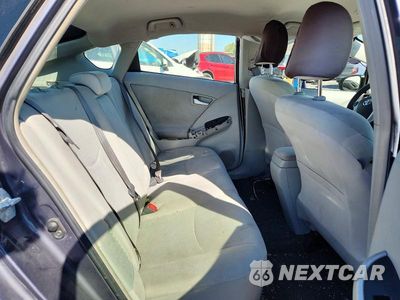 Zdjęcie 10 z 13 samochodu: 2014 TOYOTA PRIUS TWO VIN:JTDKN3DU1E1740764 - miniatura
