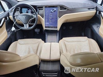 Zdjęcie 8 z 13 samochodu: 2016 TESLA MODEL X VIN:5YJXCBE29GF011912 - miniatura