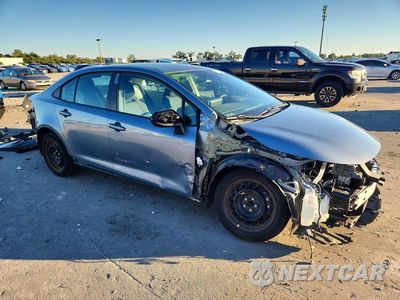 Czwarte zdjęcie samochodu z boku: 2021 TOYOTA COROLLA LE VIN:5YFEPMAEXMP267712 - miniatura