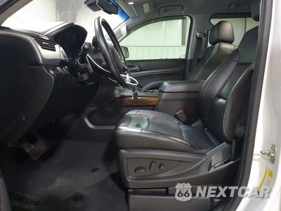 Zdjęcie 7 z 14 samochodu: 2019 CHEVROLET TAHOE K1500 LT VIN:1GNSKBKC2KR161851 - miniatura
