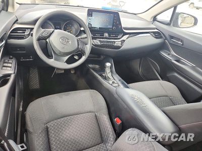 Zdjęcie 8 z 12 samochodu: 2020 TOYOTA C-HR LE VIN:NMTKHMBX9LR116476 - miniatura