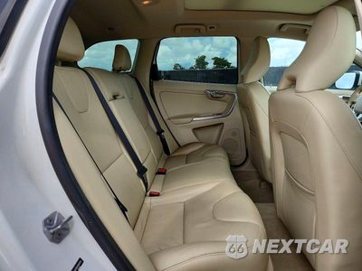 Zdjęcie 11 z 13 samochodu: 2016 VOLVO XC60 T5 PREMIER VIN:YV4612RK2G2833754 - miniatura