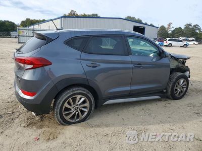 Trzecie zdjęcie samochodu z tyłu: 2017 HYUNDAI TUCSON SE VIN:KM8J3CA45HU505563 - miniatura