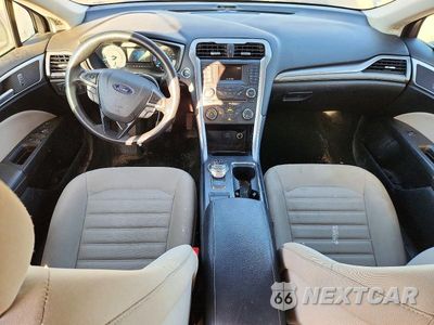 Zdjęcie 8 z 12 samochodu: 2018 FORD FUSION S VIN:3FA6P0G7XJR193659 - miniatura