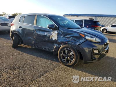 Czwarte zdjęcie samochodu z boku: 2020 KIA SPORTAGE LX VIN:KNDPMCAC1L7674991 - miniatura