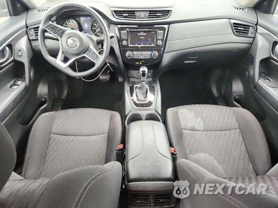 Zdjęcie 8 z 13 samochodu: 2019 NISSAN ROGUE S VIN:5N1AT2MV2KC840825 - miniatura