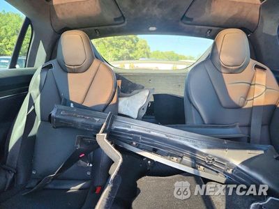 Zdjęcie 10 z 13 samochodu: 2024 TESLA MODEL X VIN:7SAXCBE67RF446324 - miniatura