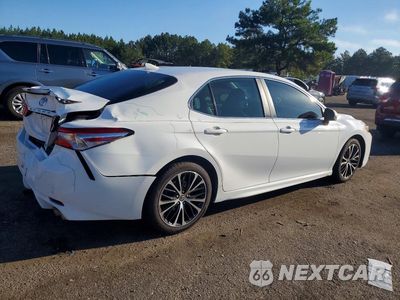 Trzecie zdjęcie samochodu z tyłu: 2020 TOYOTA CAMRY SE VIN:4T1G11AK5LU919969 - miniatura