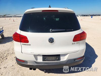 Zdjęcie 6 z 13 samochodu: 2013 VOLKSWAGEN TIGUAN S VIN:WVGAV7AX5DW555549 - miniatura