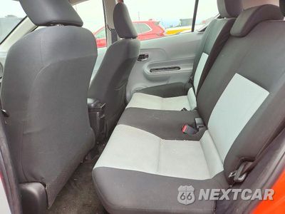 Zdjęcie 10 z 12 samochodu: 2013 TOYOTA PRIUS C TWO VIN:JTDKDTB37D1032708 - miniatura