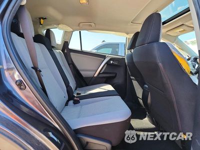 Zdjęcie 11 z 13 samochodu: 2018 TOYOTA RAV4 XLE VIN:JTMWFREV9JJ186151 - miniatura