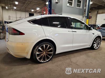 Trzecie zdjęcie samochodu z tyłu: 2016 TESLA MODEL X VIN:5YJXCAE26GF030329 - miniatura