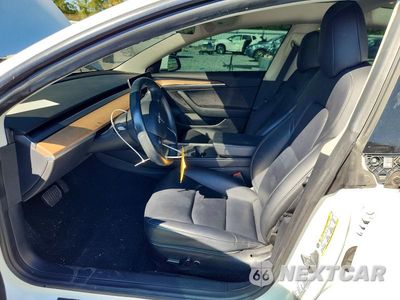 Zdjęcie 7 z 12 samochodu: 2022 TESLA MDL 3 VIN:5YJ3E1EB1NF205558 - miniatura