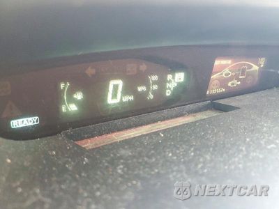 Zdjęcie 9 z 12 samochodu: 2012 TOYOTA PRIUS THREE VIN:JTDKN3DUXC1510198 - miniatura