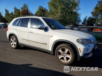 Czwarte zdjęcie samochodu z boku: 2010 BMW X5 XDRIVE48I VIN:5UXFE8C5XAL312536 - miniatura
