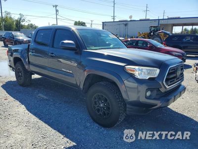 Czwarte zdjęcie samochodu z boku: 2019 TOYOTA TACOMA SR5 V6 VIN:3TMAZ5CN1KM105712 - miniatura